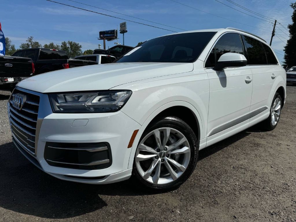 Photo 26 of this AUDI Q7