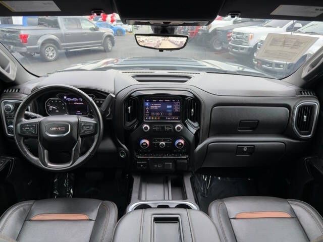 Photo 14 of this GMC SIERRA