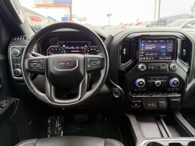 Photo 15 of this GMC SIERRA