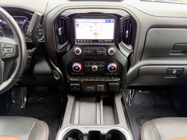 Photo 18 of this GMC SIERRA