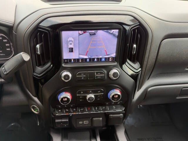 Photo 19 of this GMC SIERRA