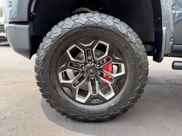 Photo 25 of this GMC SIERRA