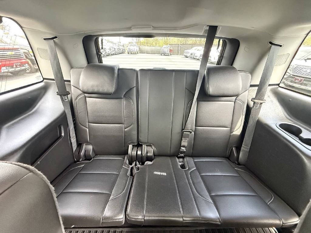 Photo 11 of this GMC YUKON