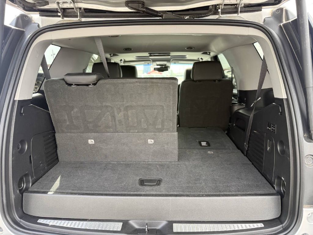 Photo 12 of this GMC YUKON