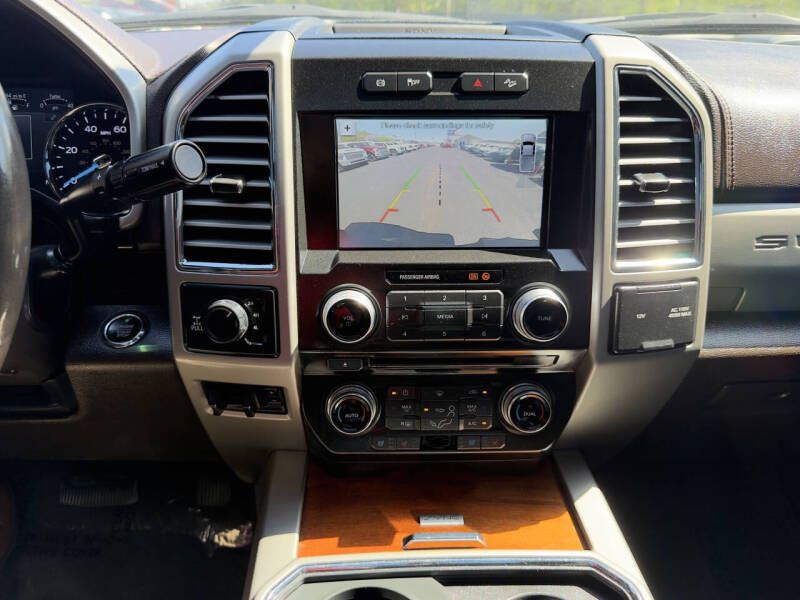 Photo 5 of this FORD F250 SUPER DUTY