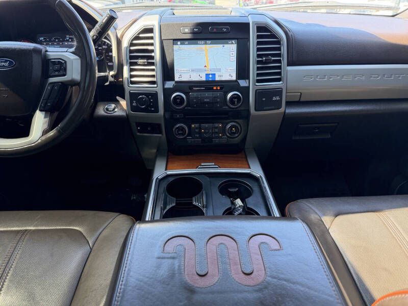 Photo 6 of this FORD F250 SUPER DUTY