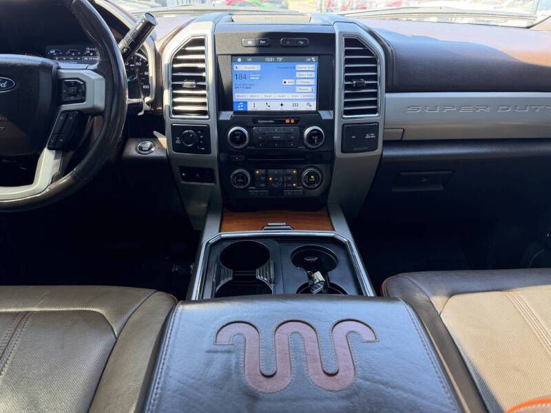 Photo 7 of this FORD F250 SUPER DUTY