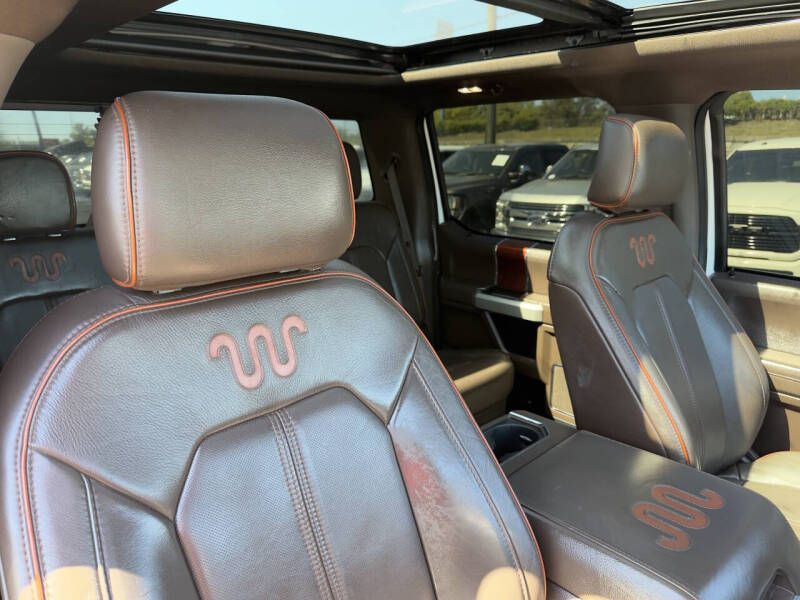 Photo 11 of this FORD F250 SUPER DUTY