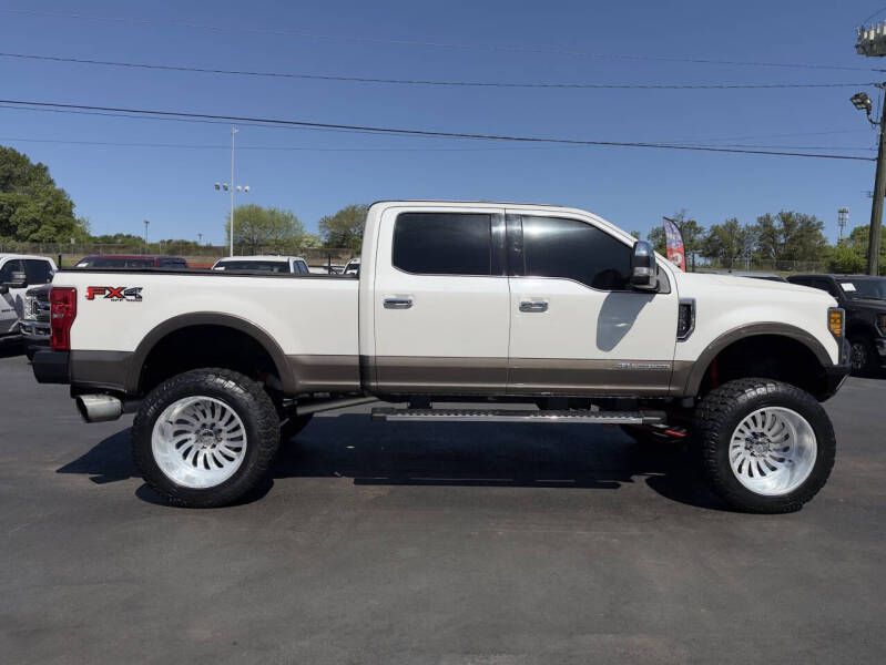 Photo 20 of this FORD F250 SUPER DUTY