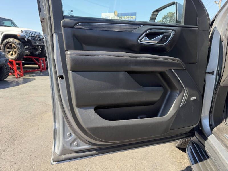 Photo 21 of this GMC YUKON XL
