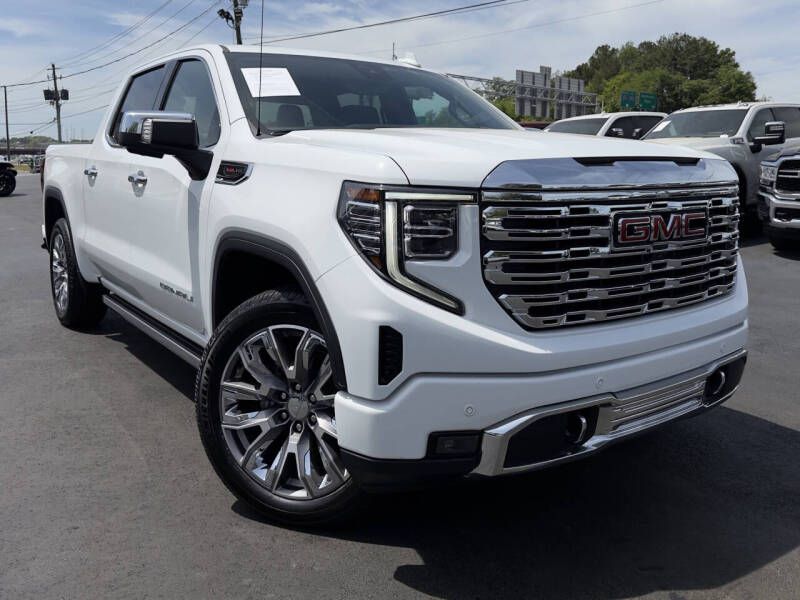 Photo 3 of this GMC SIERRA