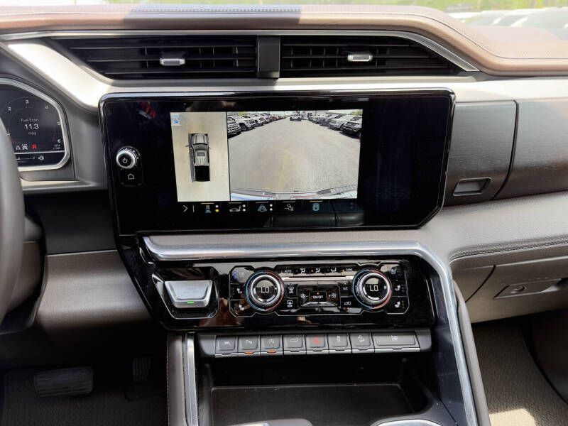 Photo 19 of this GMC SIERRA