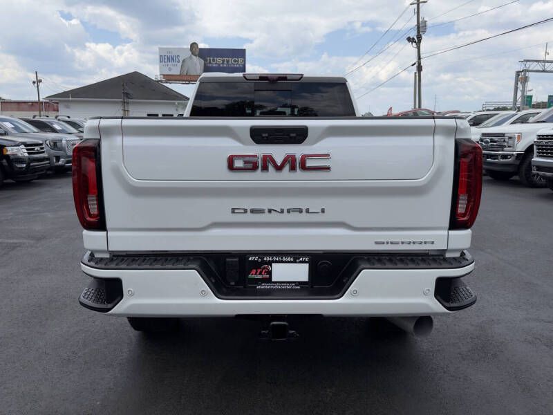 Photo 6 of this GMC SIERRA DENALI