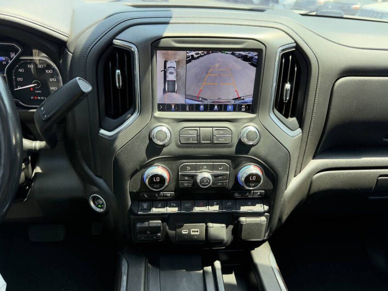 Photo 15 of this GMC SIERRA DENALI