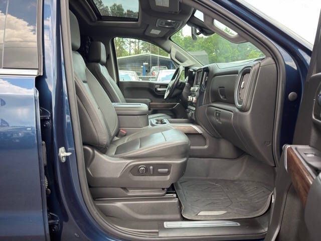 Photo 15 of this GMC SIERRA LIMITED