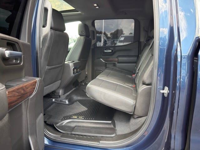Photo 18 of this GMC SIERRA LIMITED