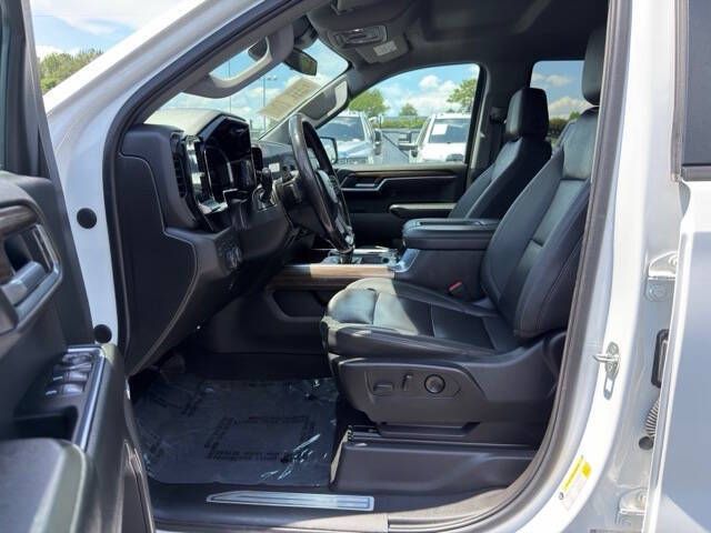 Photo 8 of this CHEVROLET SILVERADO 1500