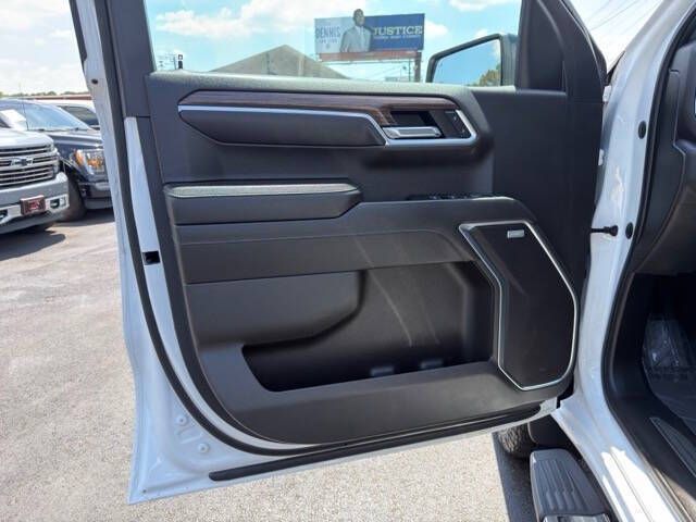 Photo 17 of this CHEVROLET SILVERADO 1500