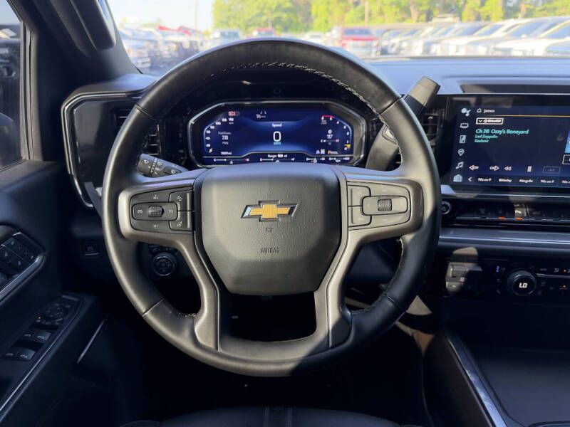 Photo 15 of this CHEVROLET SILVERADO 3500