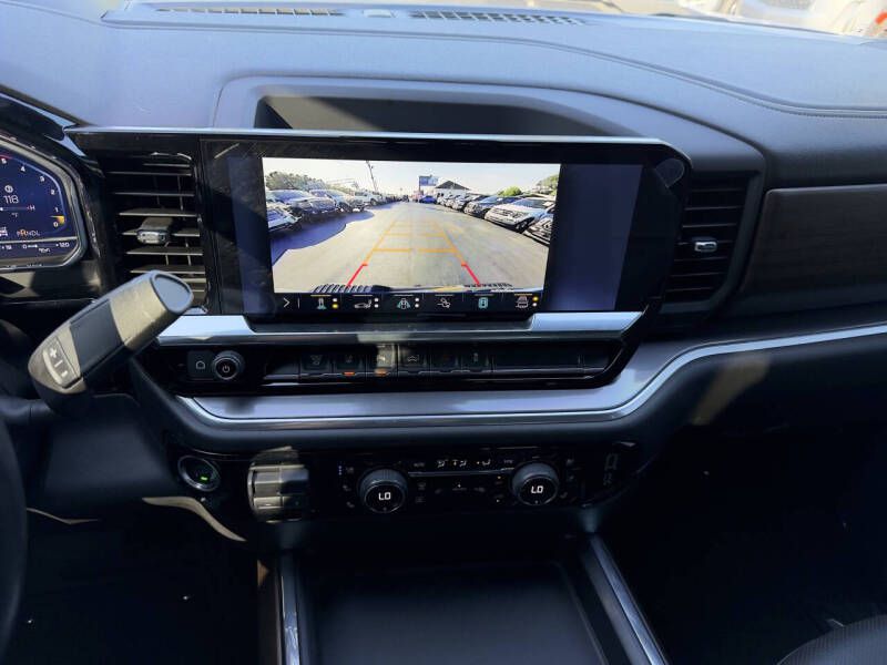 Photo 17 of this CHEVROLET SILVERADO 3500
