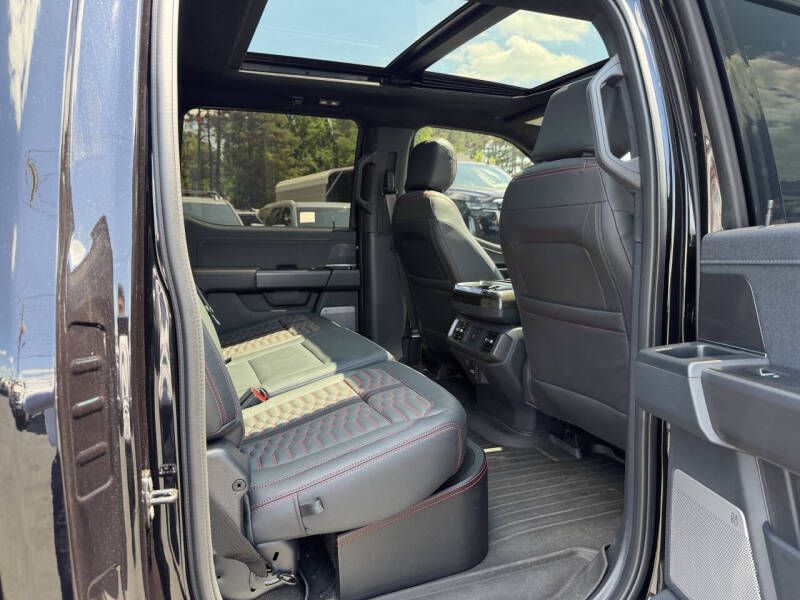Photo 12 of this FORD F150 SHELBY