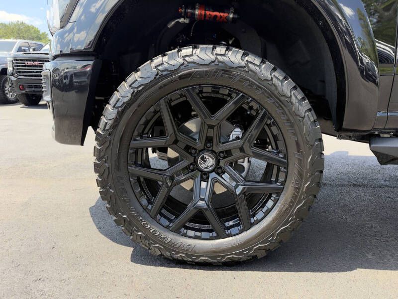 Photo 24 of this FORD F150 SHELBY