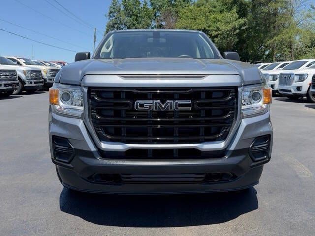 Photo 2 of this GMC CANYON