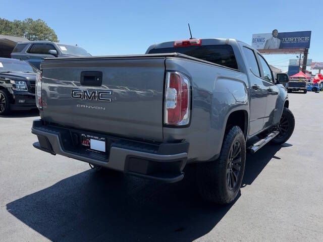 Photo 8 of this GMC CANYON