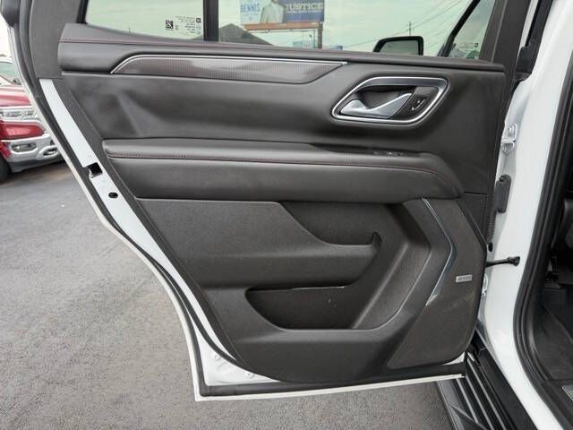 Photo 16 of this CHEVROLET TAHOE