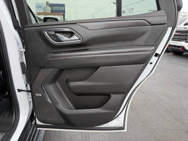 Photo 17 of this CHEVROLET TAHOE