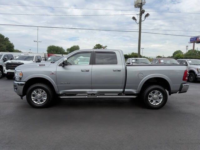 Photo 4 of this RAM 2500 LARAMIE
