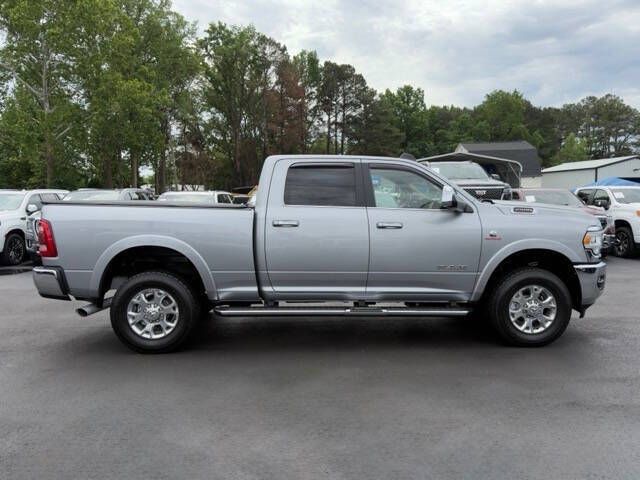 Photo 5 of this RAM 2500 LARAMIE