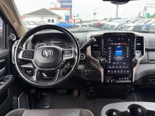Photo 14 of this RAM 2500 LARAMIE