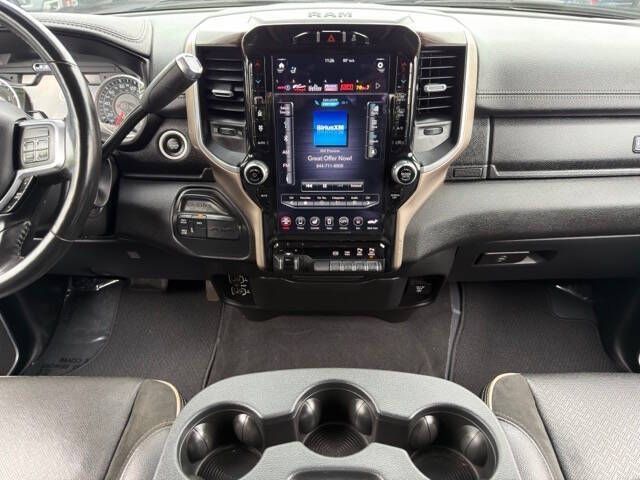 Photo 15 of this RAM 2500 LARAMIE