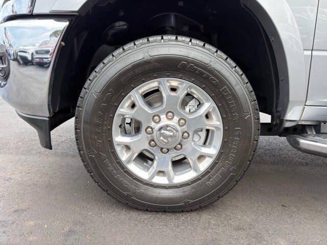 Photo 23 of this RAM 2500 LARAMIE