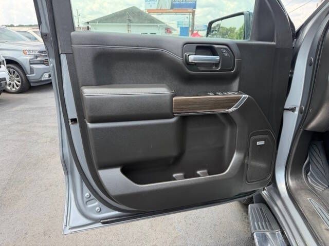 Photo 19 of this CHEVROLET SILVERADO 1500