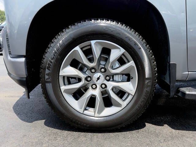 Photo 23 of this CHEVROLET SILVERADO 1500