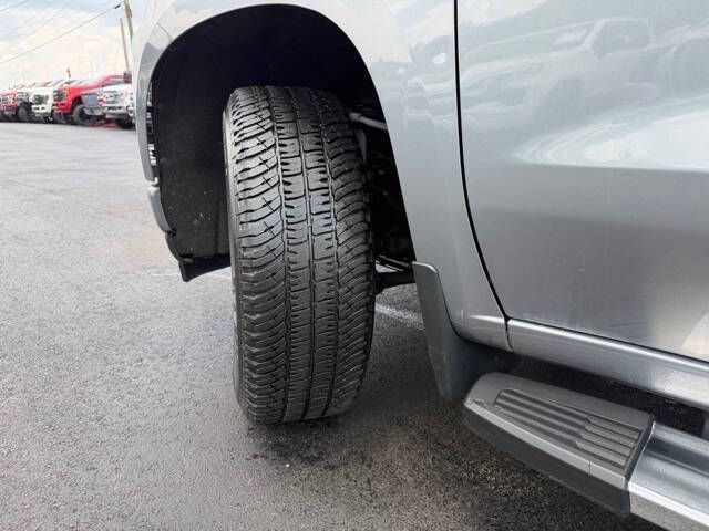 Photo 24 of this CHEVROLET SILVERADO 1500