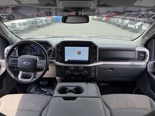 Photo 14 of this FORD F150 XLT