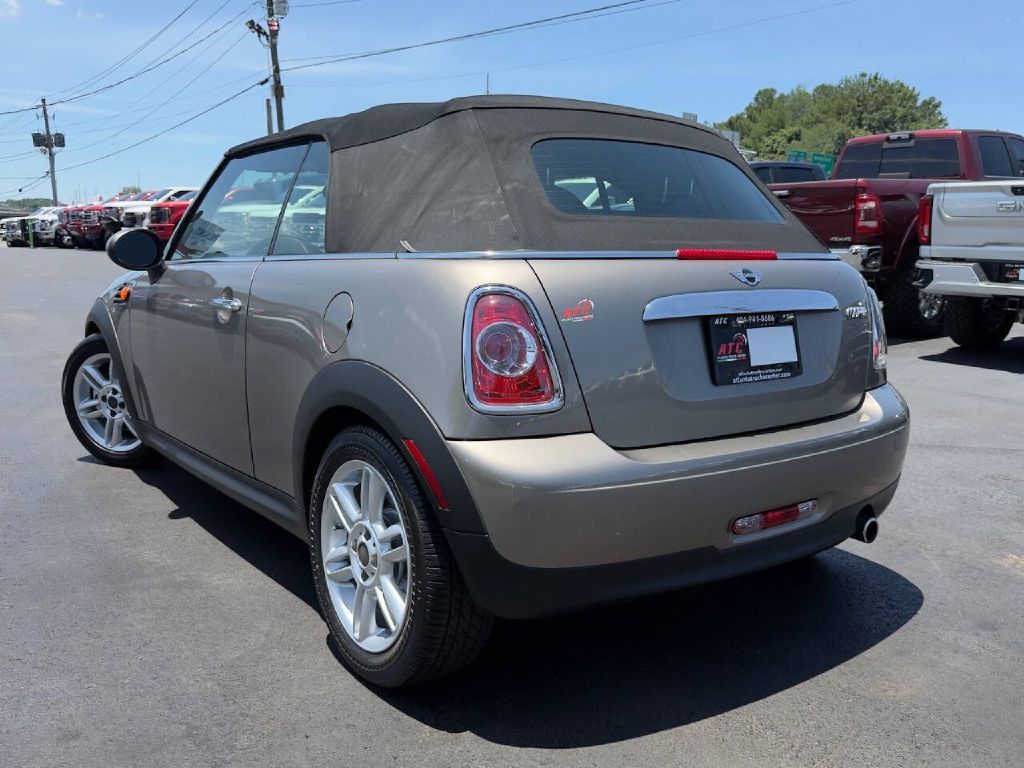 Photo 9 of this MINI COOPER