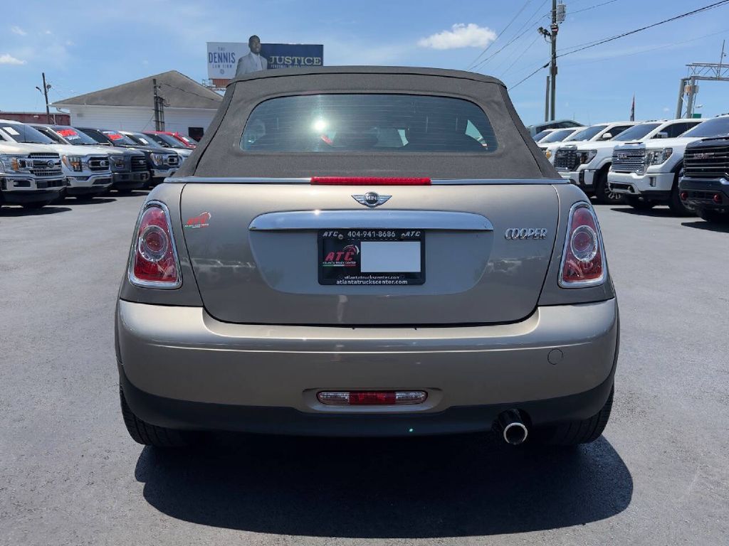 Photo 10 of this MINI COOPER