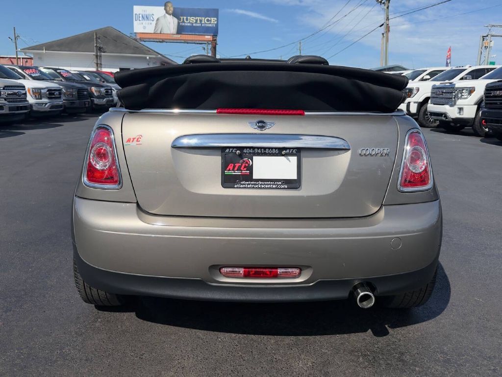 Photo 11 of this MINI COOPER