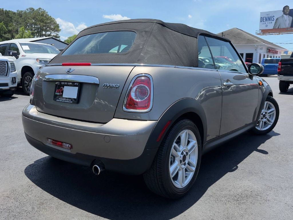 Photo 12 of this MINI COOPER