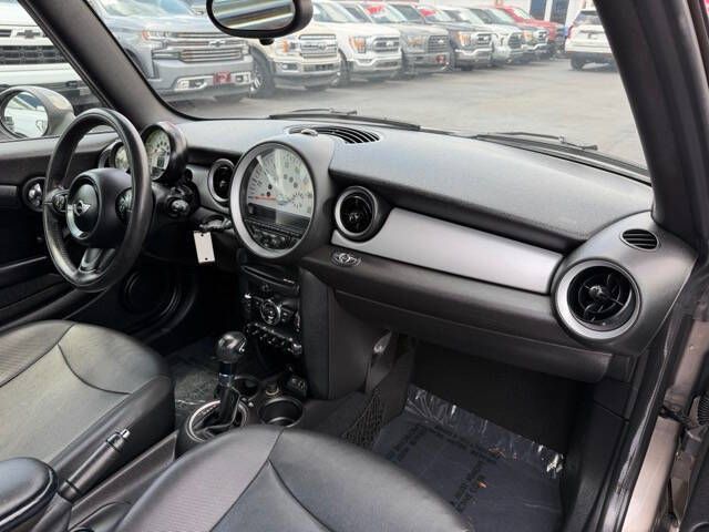 Photo 18 of this MINI COOPER