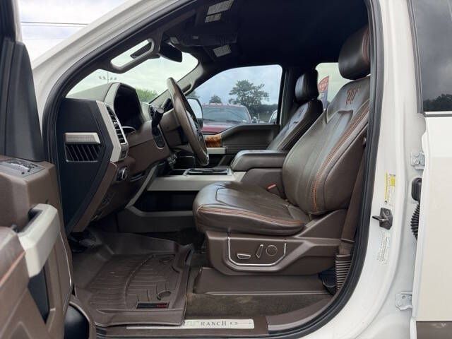 Photo 10 of this FORD F250 KING RANCK