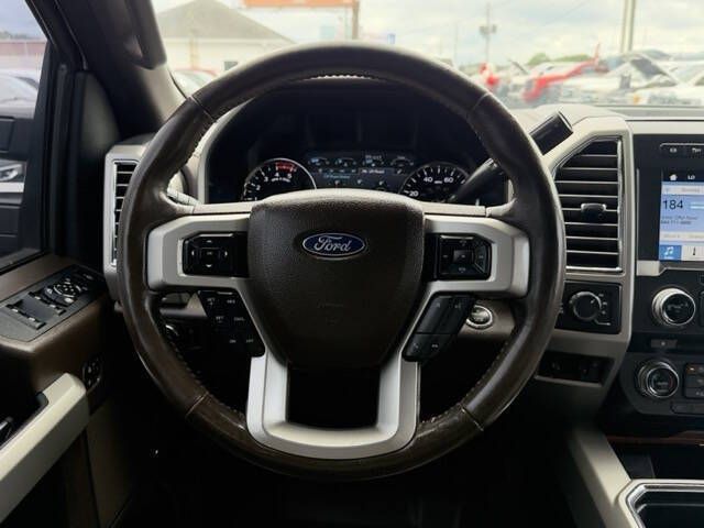Photo 17 of this FORD F250 KING RANCK