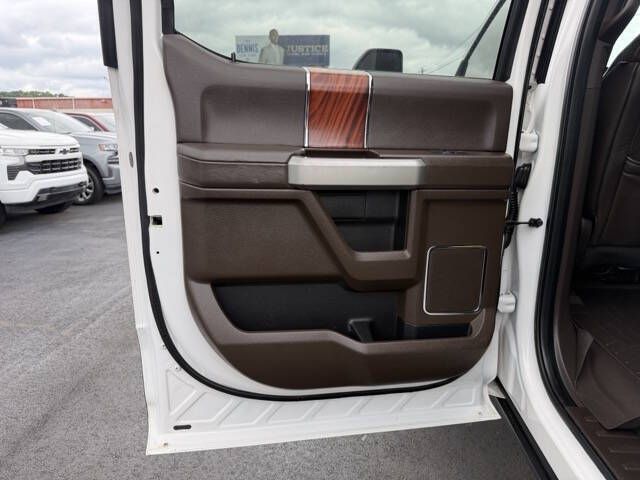 Photo 21 of this FORD F250 KING RANCK