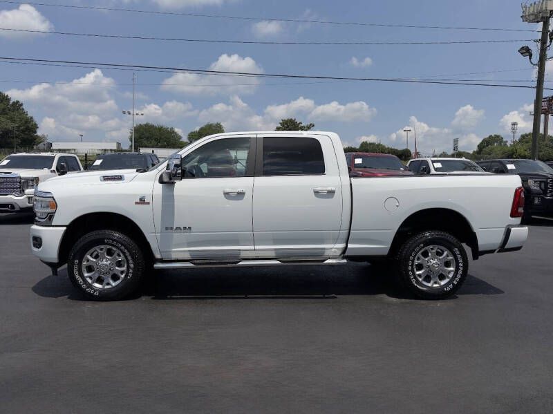 Photo 2 of this RAM 2500 LARAMIE