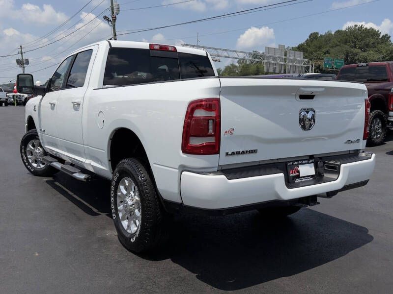 Photo 6 of this RAM 2500 LARAMIE
