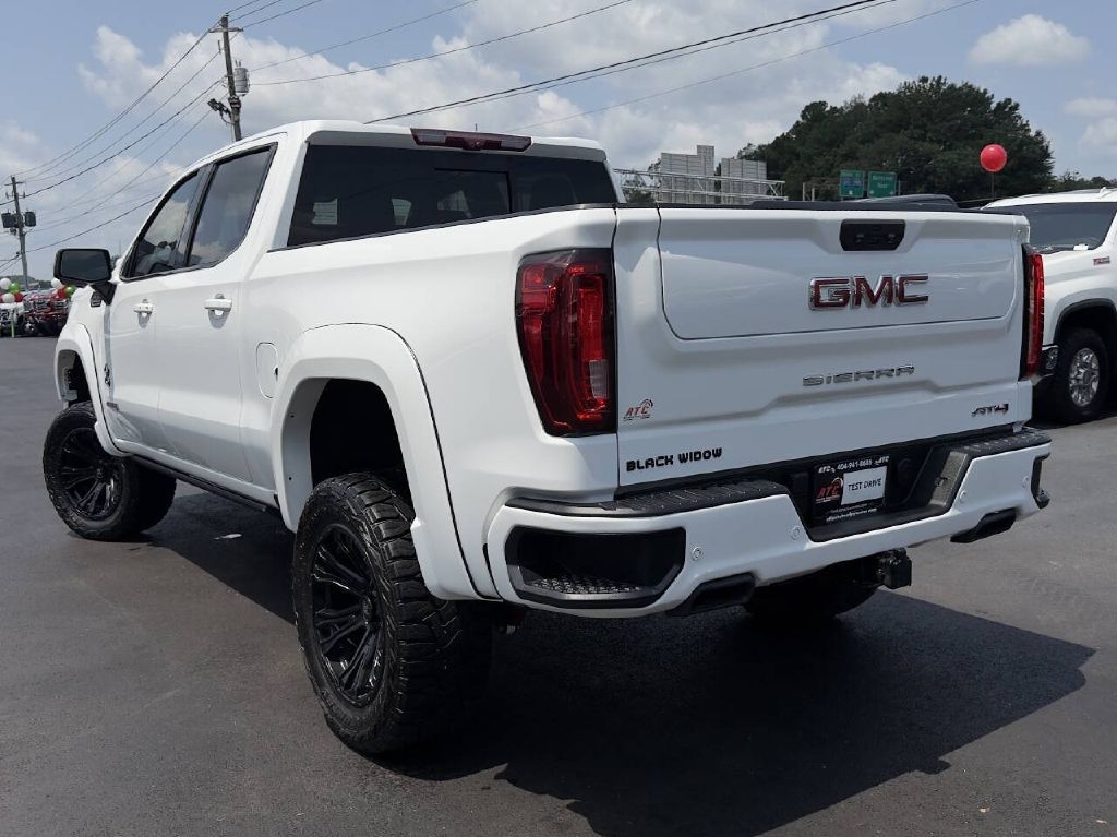 Photo 6 of this GMC SIERRA